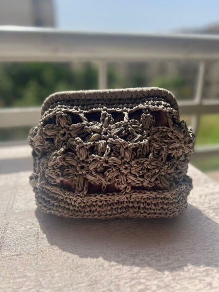 Raffia clutch